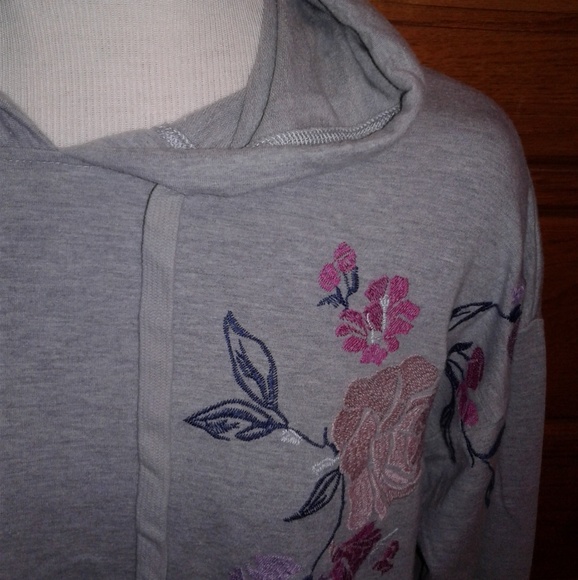 Jessica Simpson Tops - Jessica Simpson XL Hoodie blouse